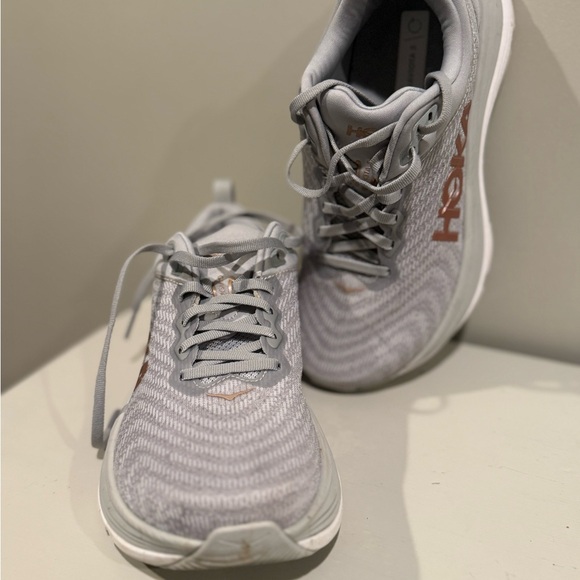 Women’s HOKA Gaviota 5 - Picture 2 of 5